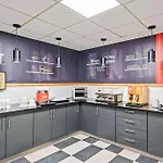 Hampton Inn Cleveland-Westlake 